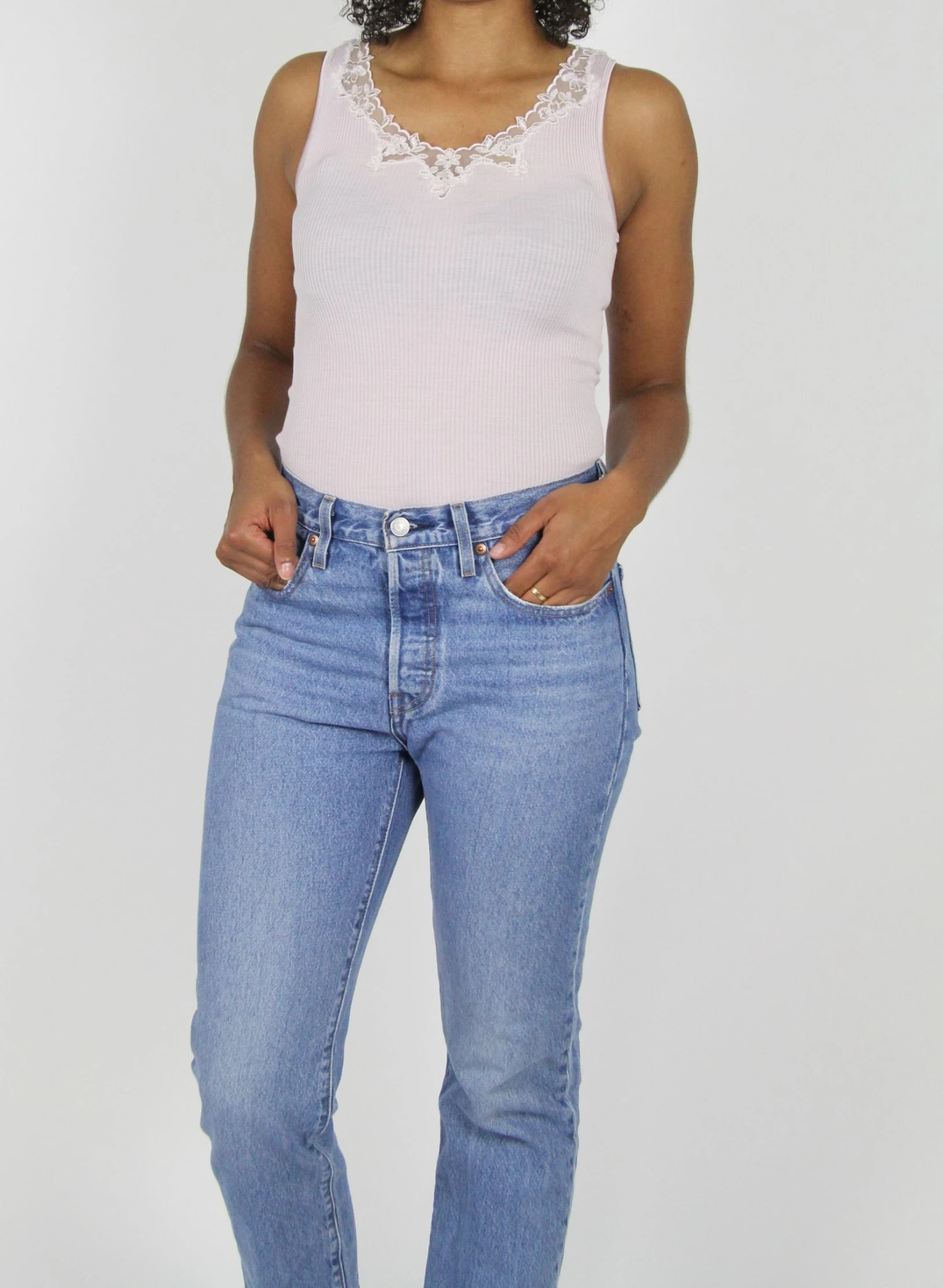 6741 – Ah2022 – Rosewood 4 6741 – Ah2022 – Rosewood – Image 2