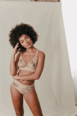 MAISON LEJABY 21142 – Nufit Garden – Blooming Garden