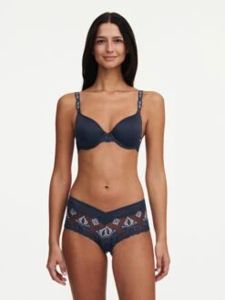 Chantelle C26040 – Champs Elysees – Bleu Infini -Sous Vêtement Magasin polaris 181010435 scaled 1