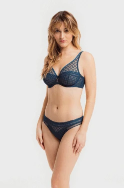 485*11 – Paco – Neon Botanica